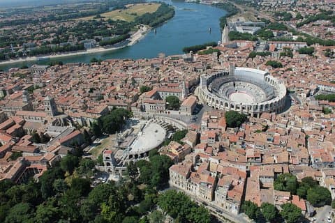 Arles - St Remy - Les Baux de Provence - 7 hours
