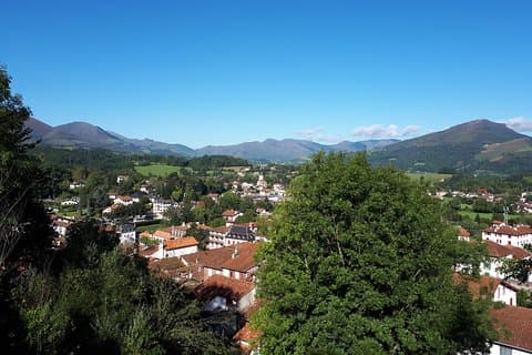 Saint Jean Pied de Port / Baigorry: On the pilgrims' route