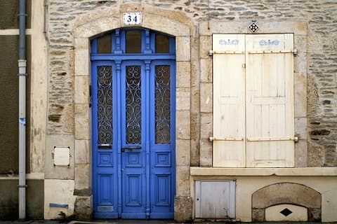 Cherbourg Private Walking Tour with a Local