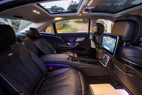 Half day luxury car with driver at disposal in Lyon