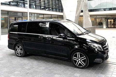 Private Transfer Paris Hotel to Train Station by V-Class