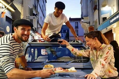 Delicatessen and wine break