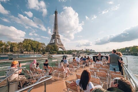 Paris Sightseeing Tour with Seine River Cruise from Disneyland®