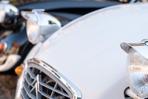 Citroën 2CV Bourgogne rental • Self-guided getaway
