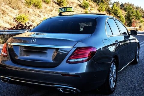 Saint-Tropez to Cannes one way Private Transfer