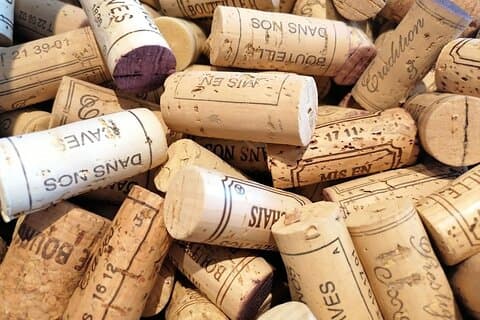 Saint Emilion & Pomerol Vineyard Tour with Private Driver Guide