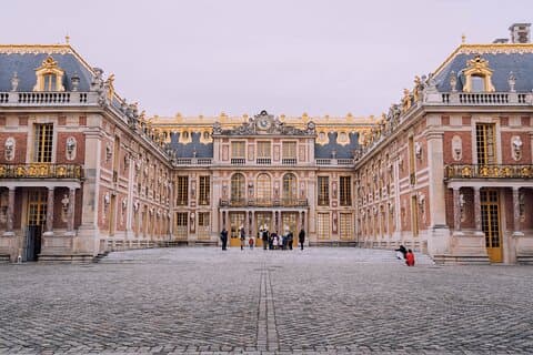 Excursion to discover the Versailles Monarchy