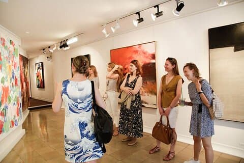 Art Galleries Private Guided Tour in Paris with an Art Expert