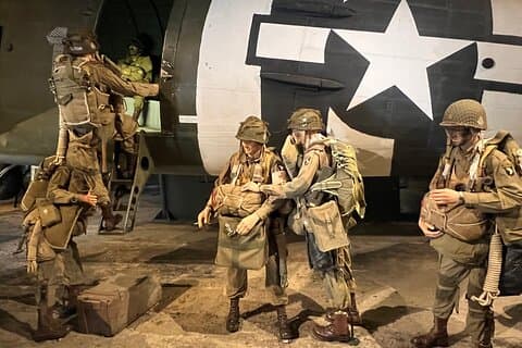 D-Day Sainte Mère Eglise - Small group from Caen aboard a Van