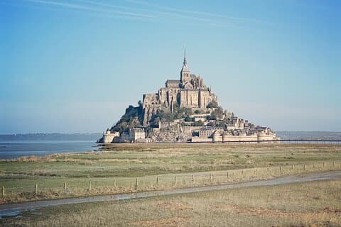 Private Day Tour Omaha Beach and Mont Saint Michel