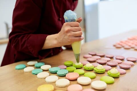 Fun Macaron Baking and Painting Class With Local Chef in Paris