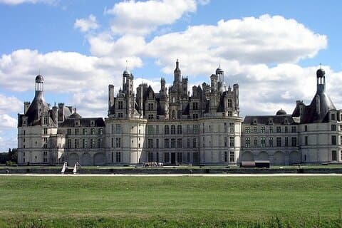 Private Day Trip From Paris to Loire Valley