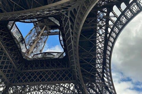 EIFFEL TOWER