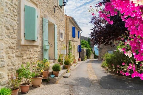 Private 8-Hour Tour: Aix-en-Provence, Cassis & Marseille