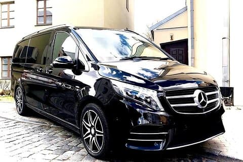 DisneyLand Paris 1 day with Private Transportation