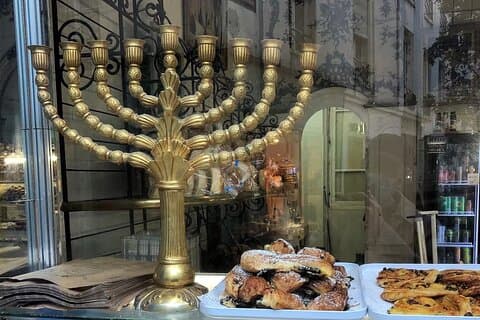 Historic Jewish Quarter Walk in Paris
