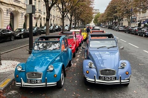 Tour of Paris in a 2CV 2H