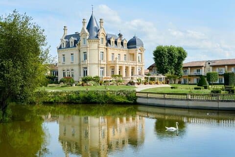 Private and taylor made wine tour in Bordeaux