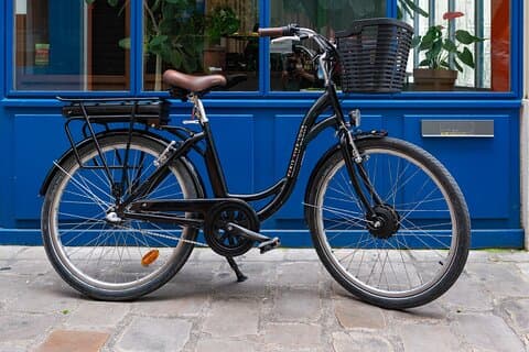 Paris E Bike Rental in Le Marais City Center