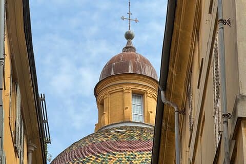 Old Town Nice Baroque and Medieval Small Group Tour