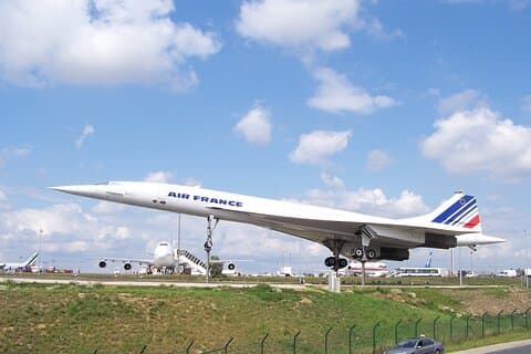 Private transfer one way Paris to DE Airports CDG or ORLY