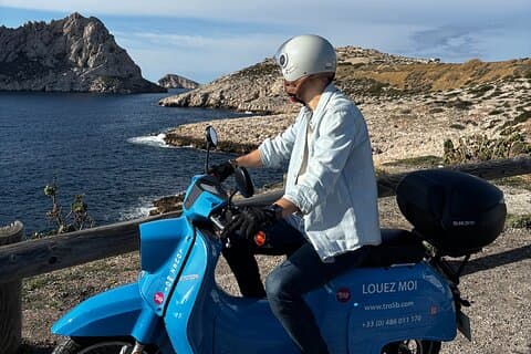 Discovery of Cassis and La Ciotat by electric scooter