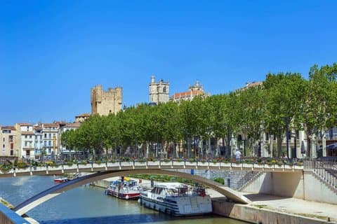 Hello Narbonne: Private 2-Hour Intro City Walk with Local Guide