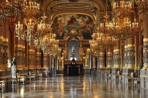 Paris Romance: Madeleine, Perfume Making & Seine River Cruise