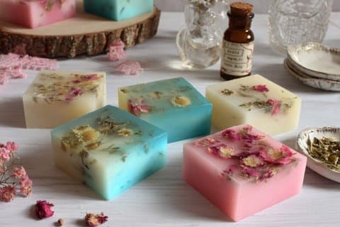Paris 6 Mini Botanical Soaps Making Workshop