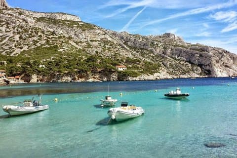 Private Full Day Marseille and Calanques Scenic Tour