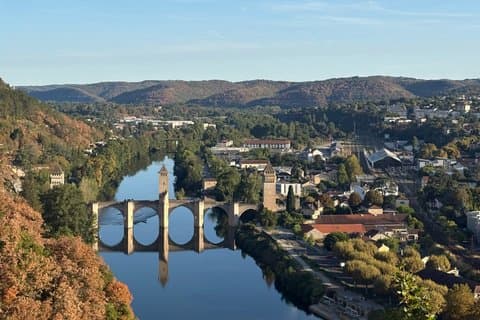 Private Cahors Wine and Saint Cirq Lapopie Day Tour
