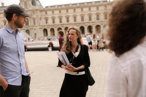 Walk Through the Heart of Paris with Local Guide