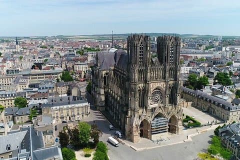 Private Day Tour From Paris to The Champagne Region and Reims