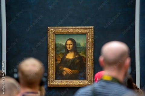 Louvre Museum Small Group Express Guided Tour with Mona Lisa
