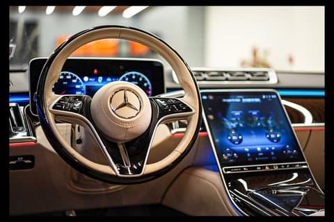 Paris VIP Arrival Airport Greeter and Private Chauffeur