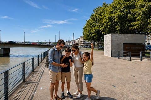 Nantes Scavenger Hunt & Highlights Self-Guided Walking Tour