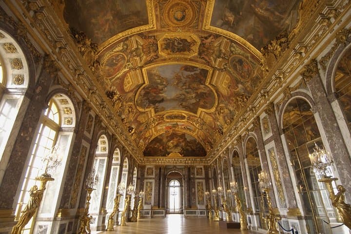 Impressive Halls of Mirrors