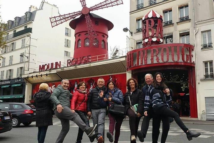 Montmartre & Sacré Coeur Private Historical 2-Hour Walking Tour in Paris