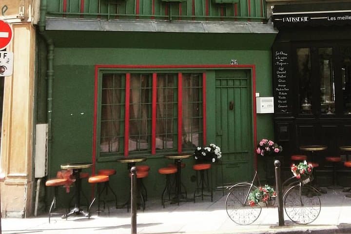 Latin District 2-Hour Private Tour: from the Middle Ages to Midnight in Paris