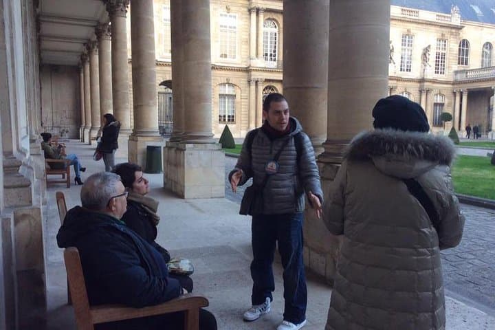 Marais District 2-Hour Private Walking Tour in Paris