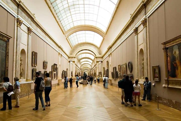 Louvre Museum inside