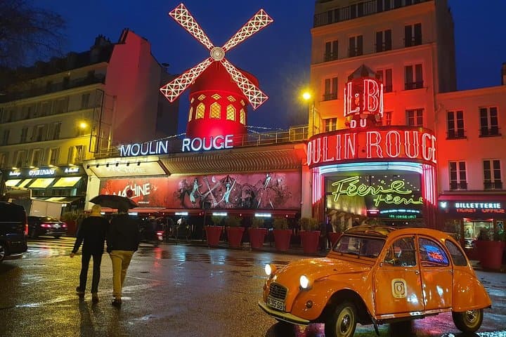 Vintage 2CV Adventure: 1 Hour 30 min Paris Secrets Tour