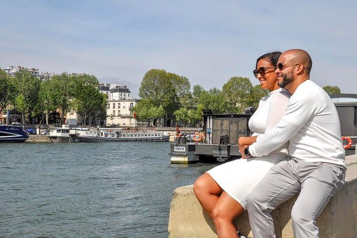 Paris Engagement Proposal Private Walking Tour with Professional Photographer