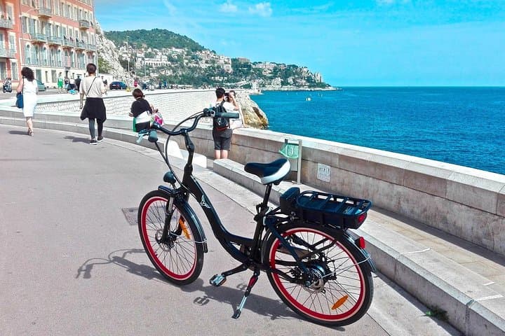 The Essentials of Nice 3h E-Bike Tour