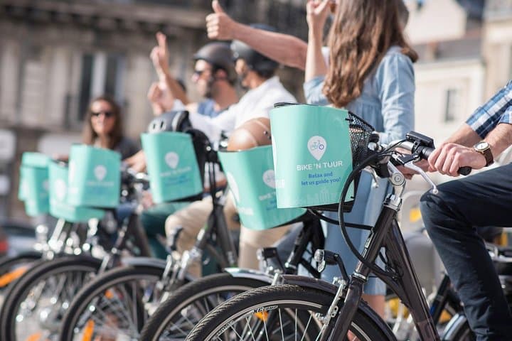 PANORAMA TOUR OF NANTES by electric bike