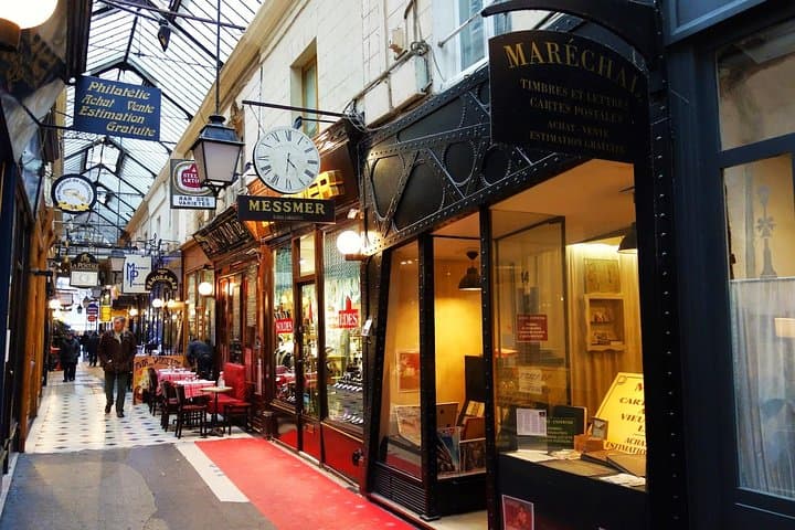 Parisian Covered Passages with private guide