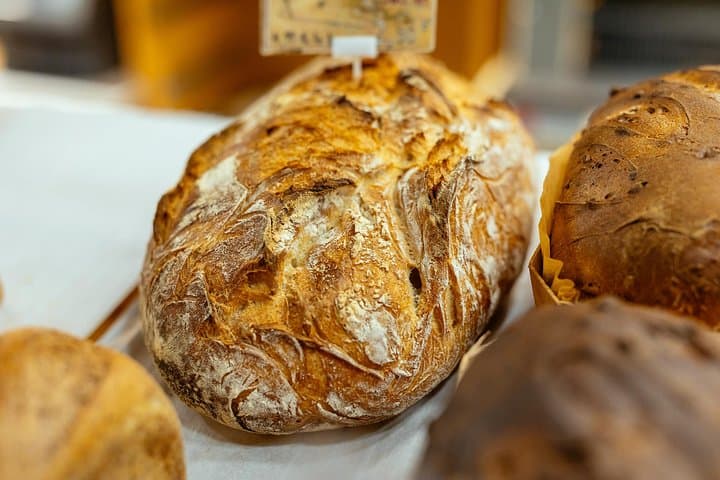 Enjoy the best food spots in Paris with your private local guide