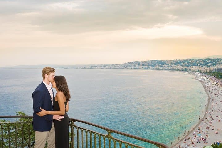 Private Photo Session with a Local Photographer in Aix-en-Provence