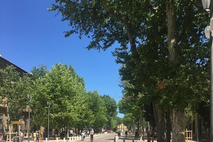Aix en Provence City Walking Tours. English Language