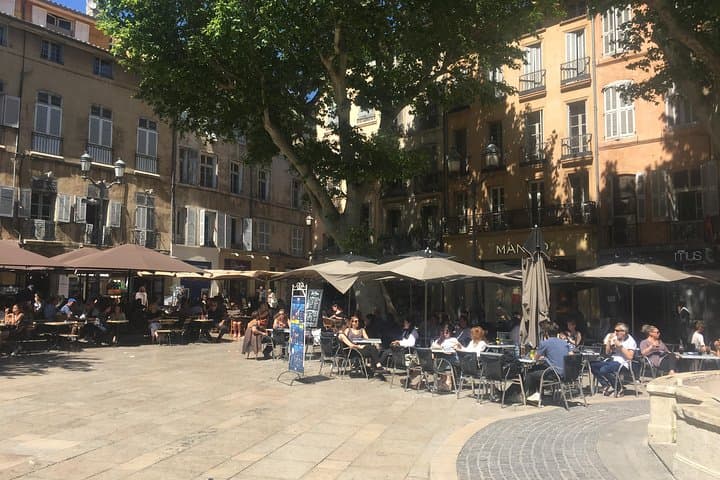 Aix en Provence City Walking Tours. English Language